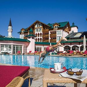 Wellnesshotel ...Liebes Rot-Flueh